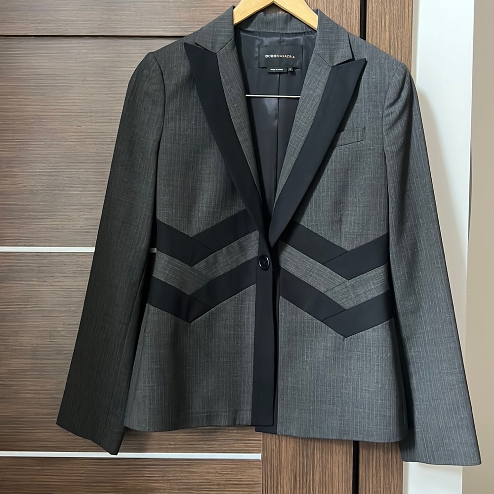 BCBG MaxAzaria Skirt Suit set size S/4